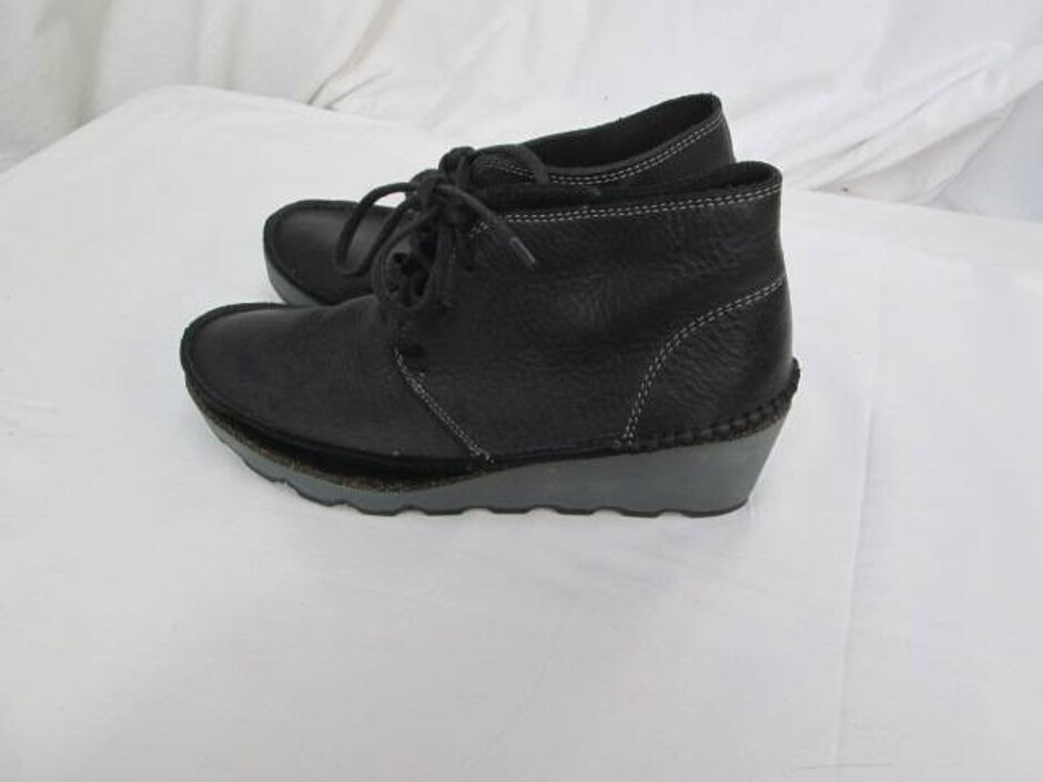 Clarks Leather Damara Ivy Wedge Boots Black Size 5.5