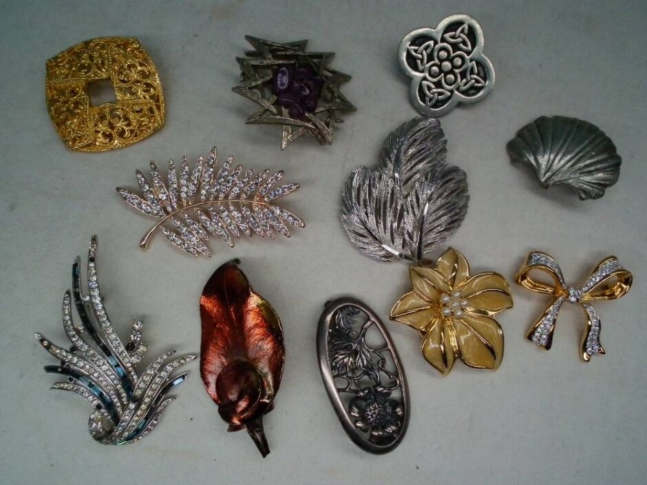 Collection Of 11 Brooches