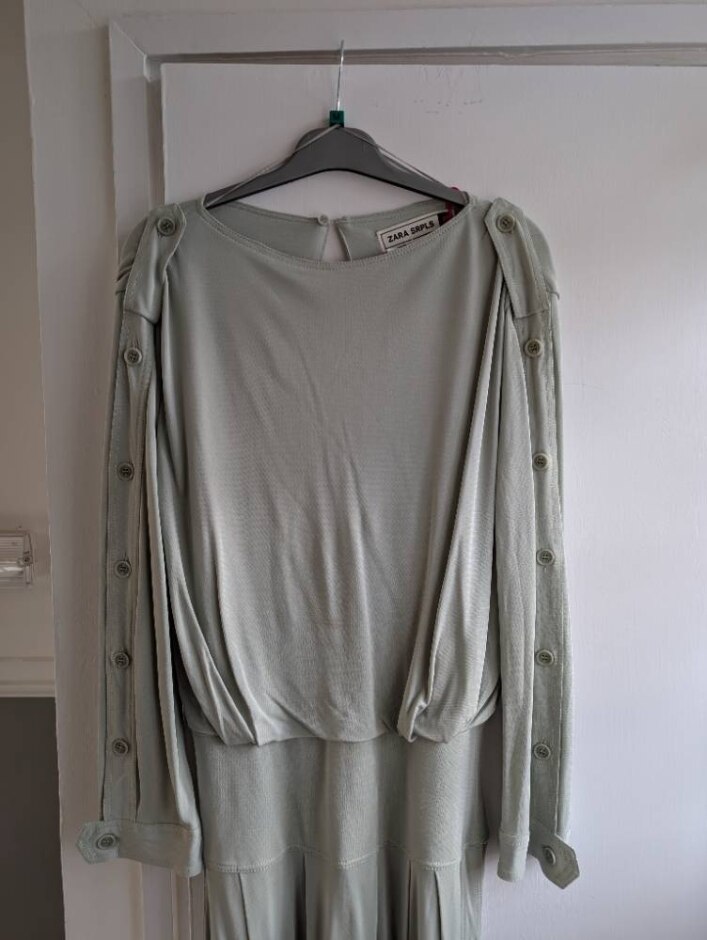 Zara Srpls Dress Green Size: M