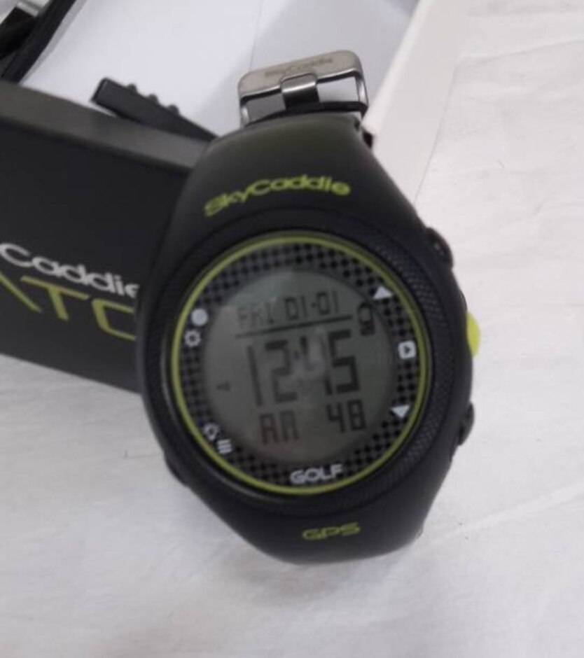 Sky Caddie   Gps Golf Time Fitness  Watch
