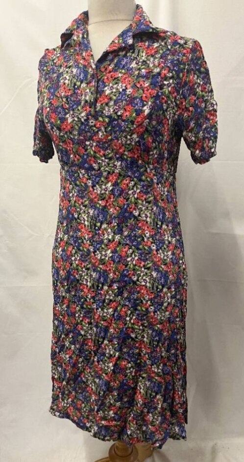 Cath Kidston Original Floral Tea Dress Blue & Red Size: 14