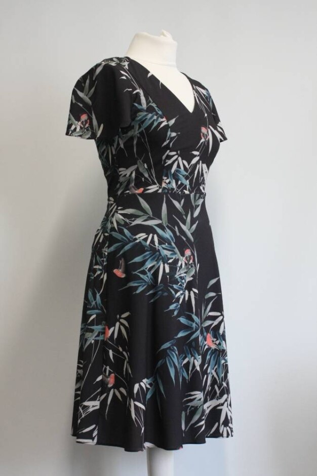 Phase Eight Cap Sleeve, V Neck Dress Multicoloured Size: 8