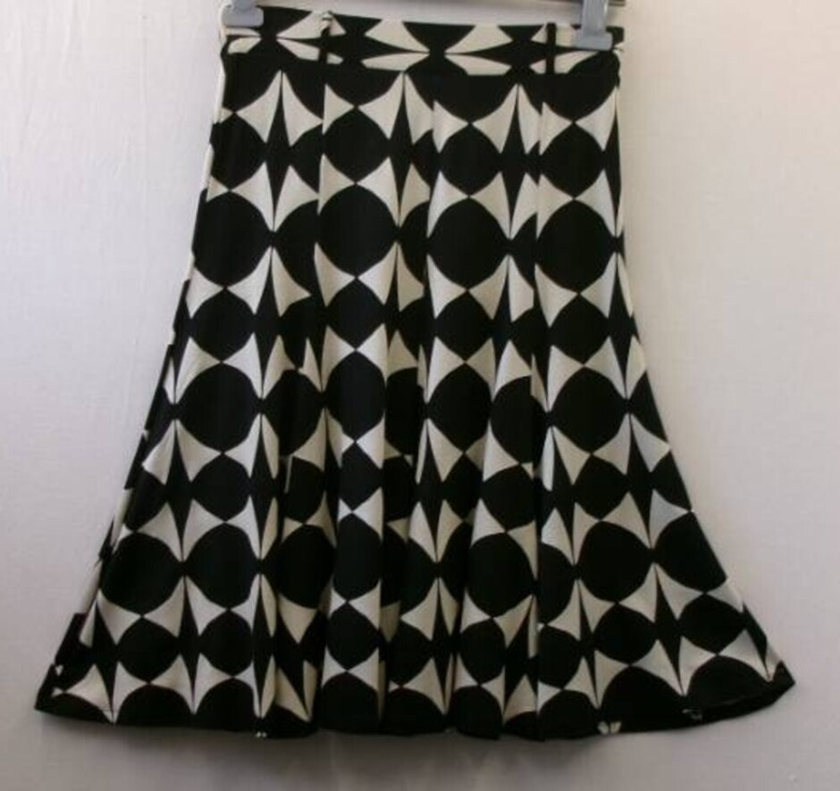 M&s Skirt Black Ivory Size: 8