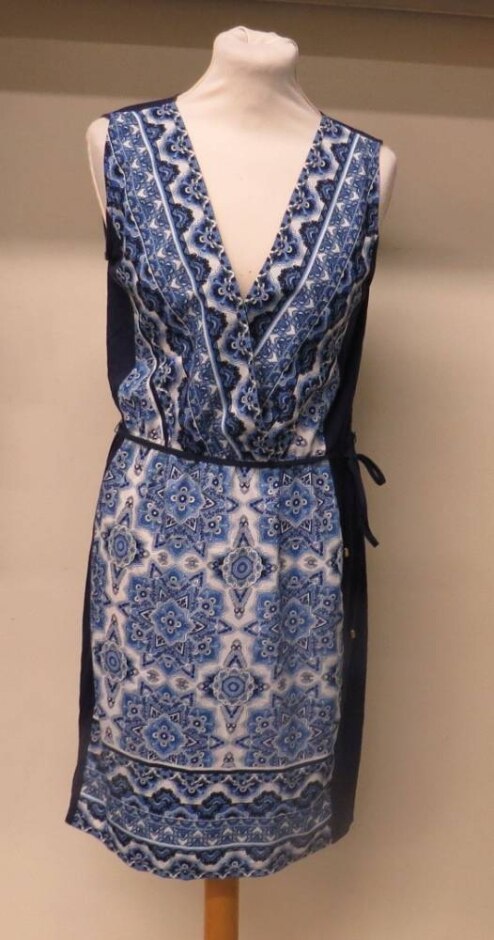 Oasis Patterned Dress Blue/white/navy Size: M