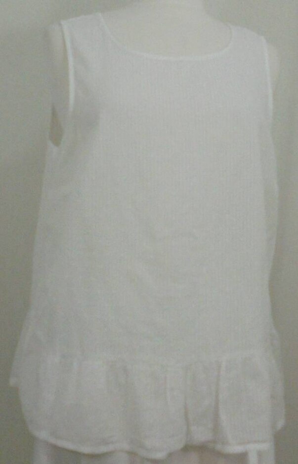 Papaya Vest Top White Size: 16