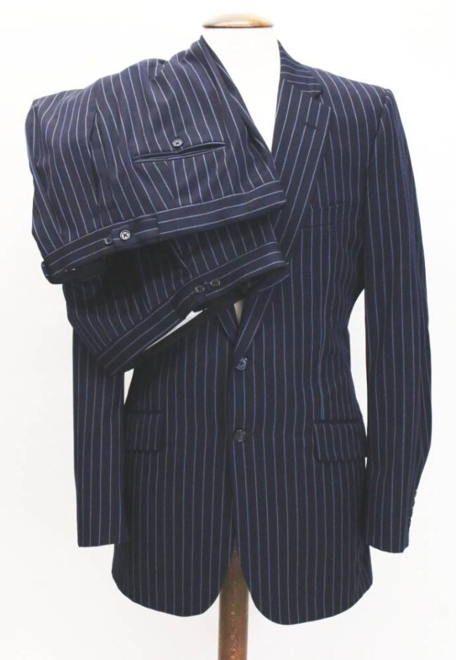 Tailored By Tom James Cheltenham Pin Stripe Suit Set Blue Size: M