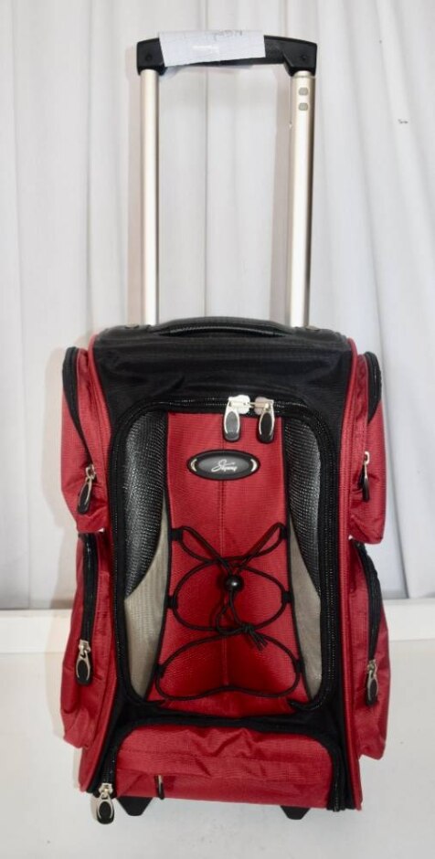 Skyway Soft Sided ,expandable Suitcase.