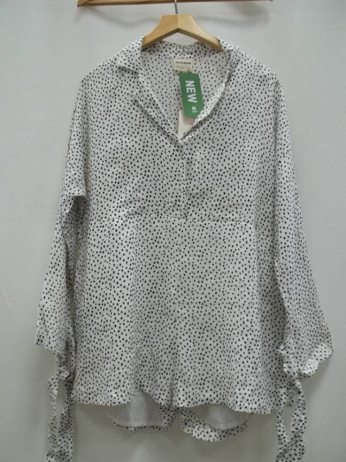 Zulu & Zephyr Play Suit - Linen  White/black Size: 6