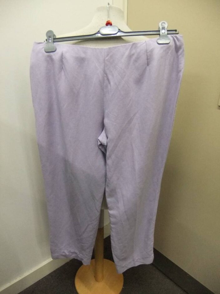 M&s Trousers Lilac Size: 18