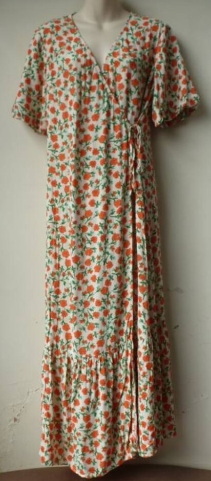 Topshop Maternity Floral Wrap Dress Ivory Mix Size: 8