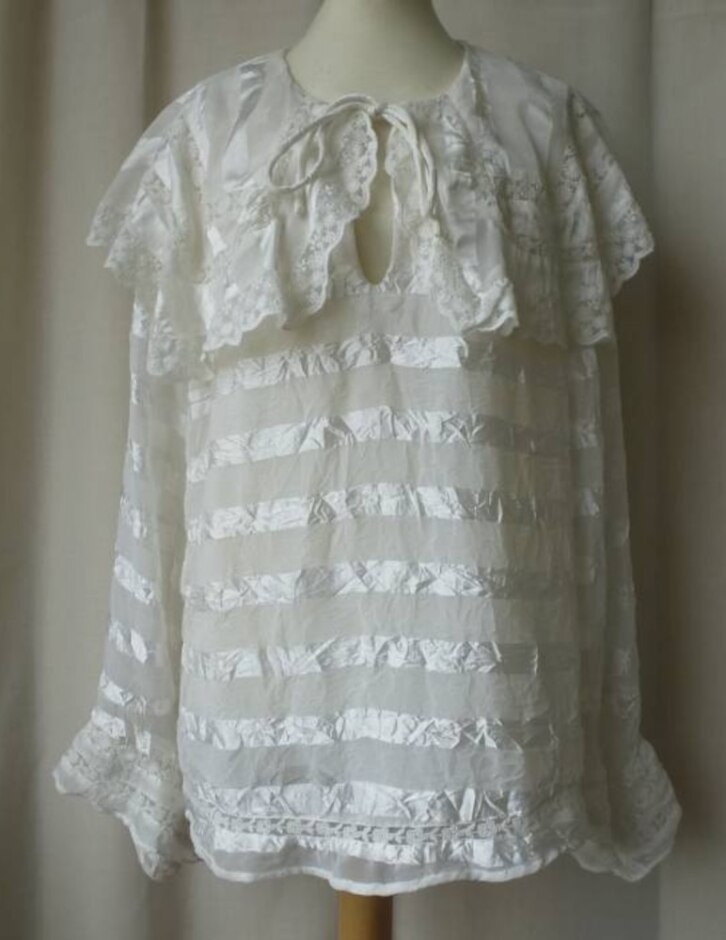 River Island Peter Pan Crinkle Lace Blouse White Size: 12