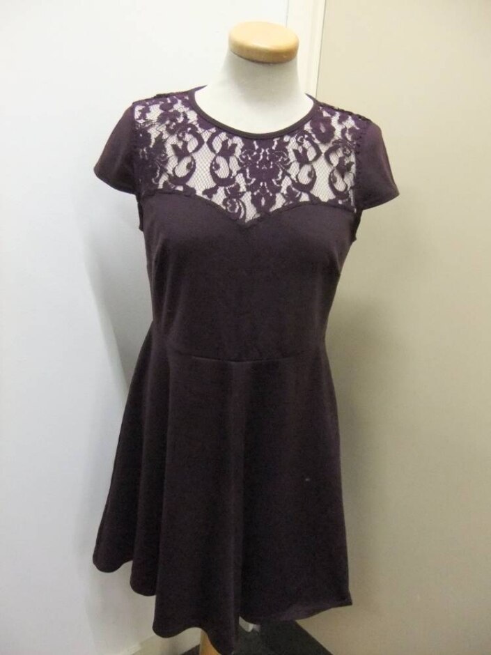 Dorothy Perkins Knee Length Dress  Purple Size: 12