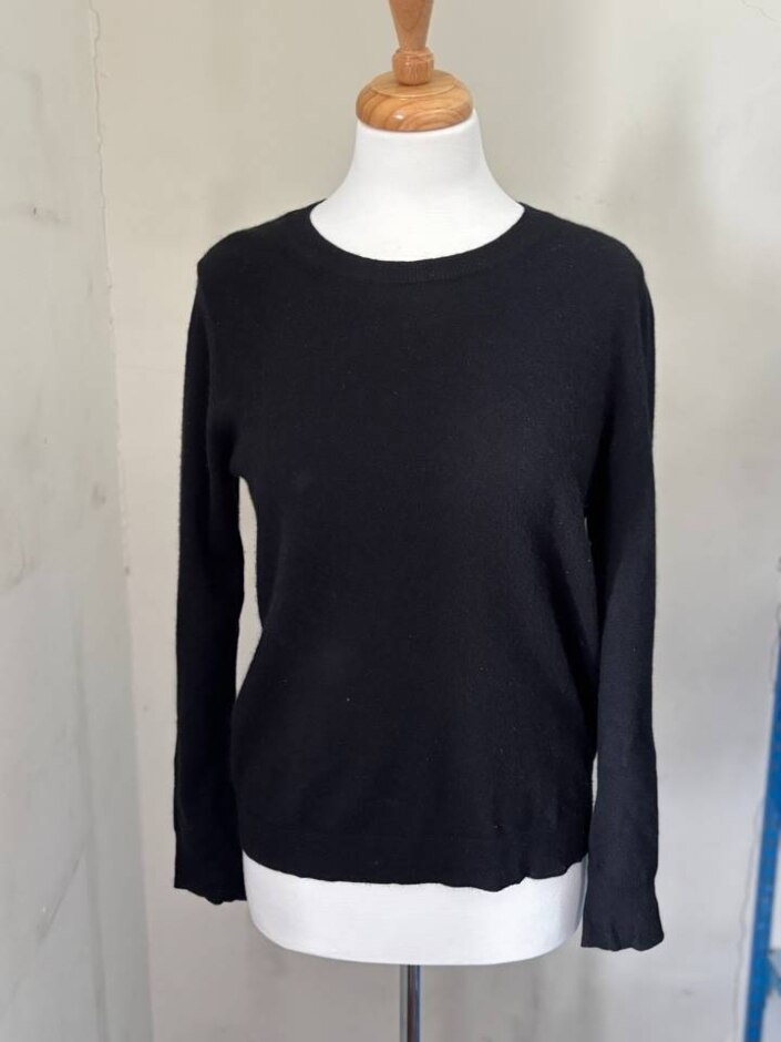 Uniqlo Women  100% Cashmere Jumper Black Size: L