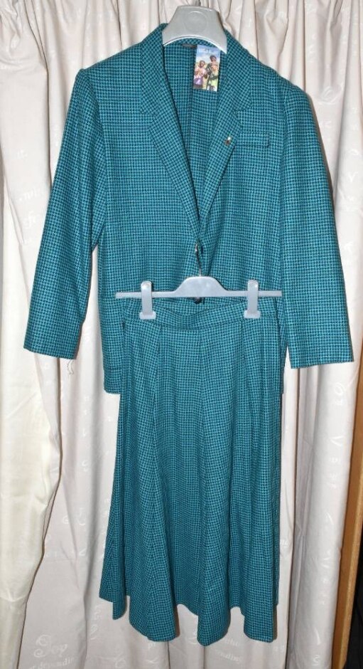 St Michael Houndstooth Jacket & Skirt Blue/black Size: 8