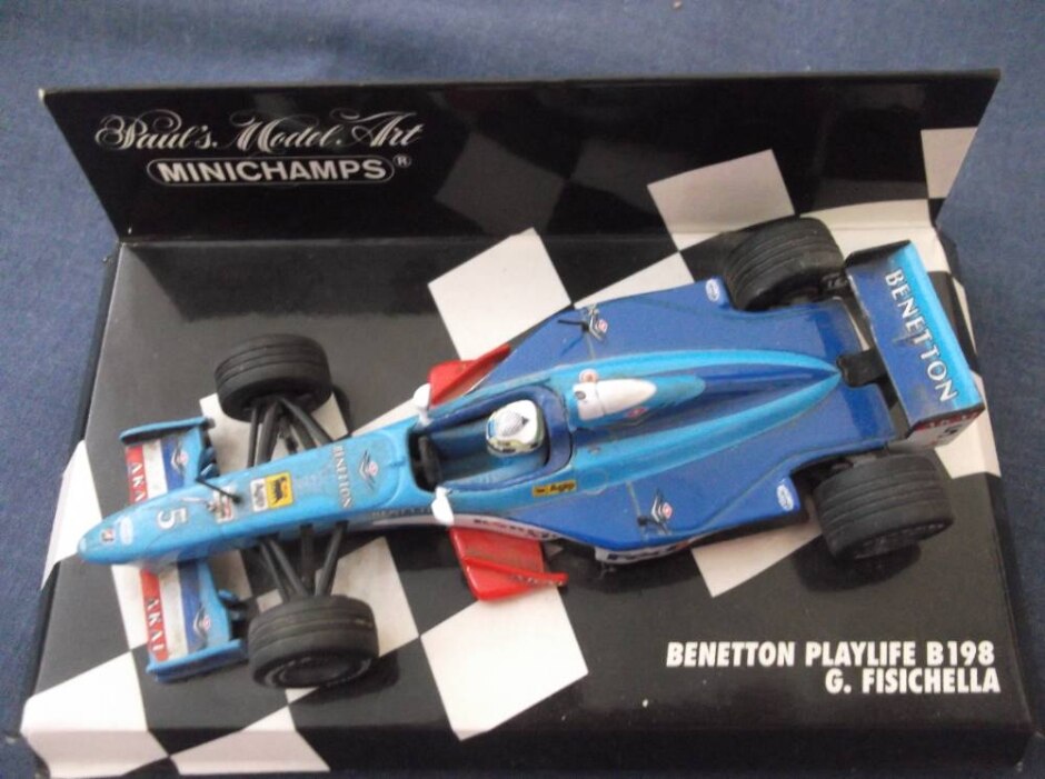 Paul's Model Art Minichamps 1:43 Scale Car