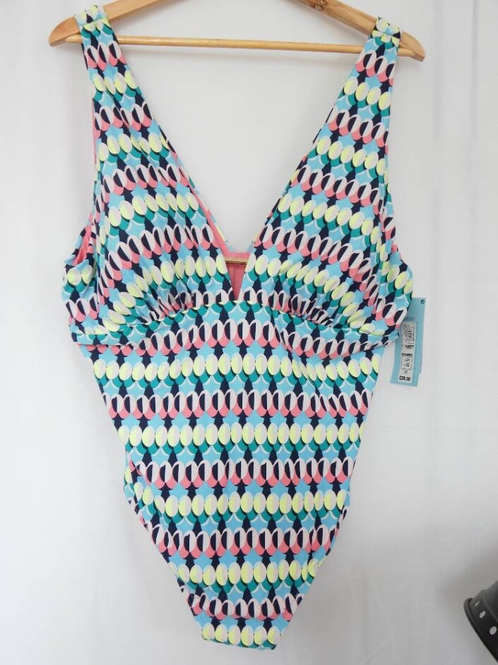 M&s Plunge, Non-wired Swimsuit Mixed Size: 24