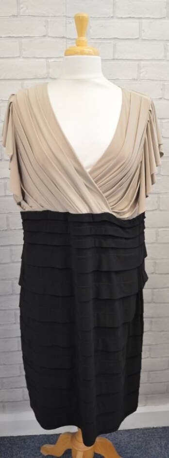 Klass Collection Fitted Dress  Beige/black  Size: 18