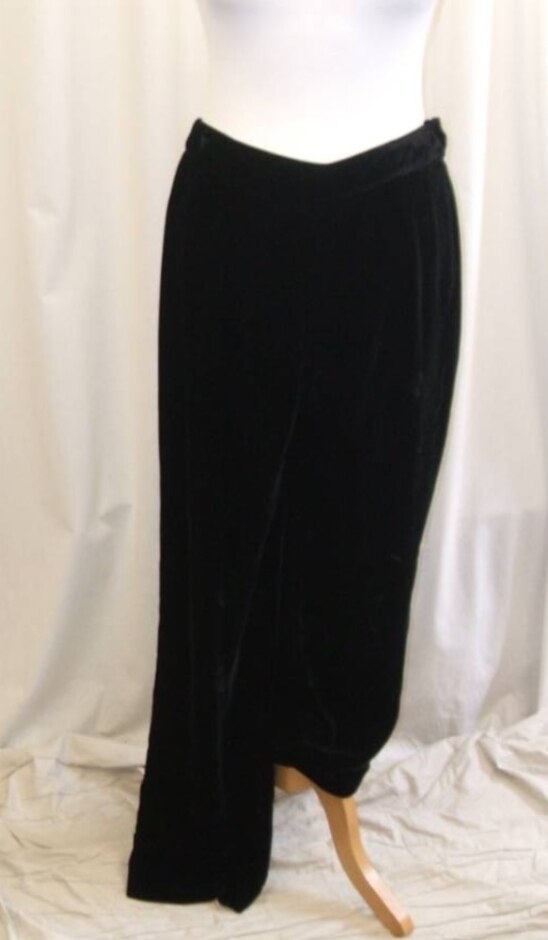 Synonyme De Georges Rech Straight Wide Legged Trousers Black Velveteen Size: 8