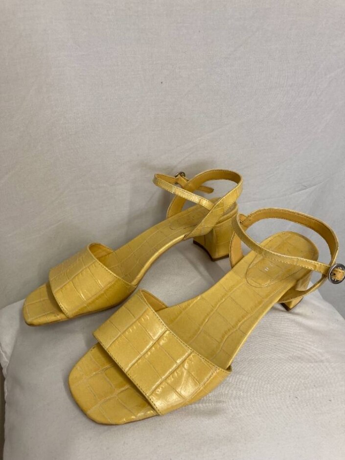 Jigsaw Yellow Leather Croc Block Heel Sandals - Size 40 Eu