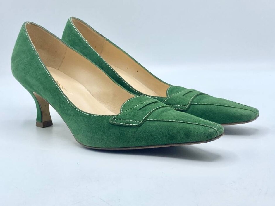 L.k. Bennet Size 6 Chisel Toe Suede Court Shoes