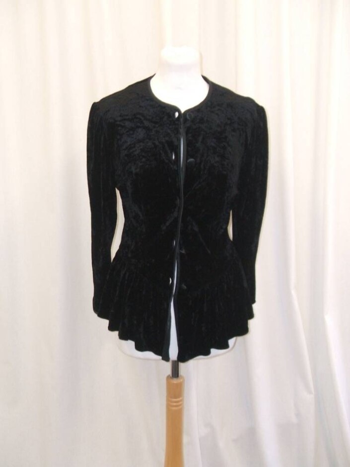 M & S Velvet Long Sleeve Jacket Black Size: 12