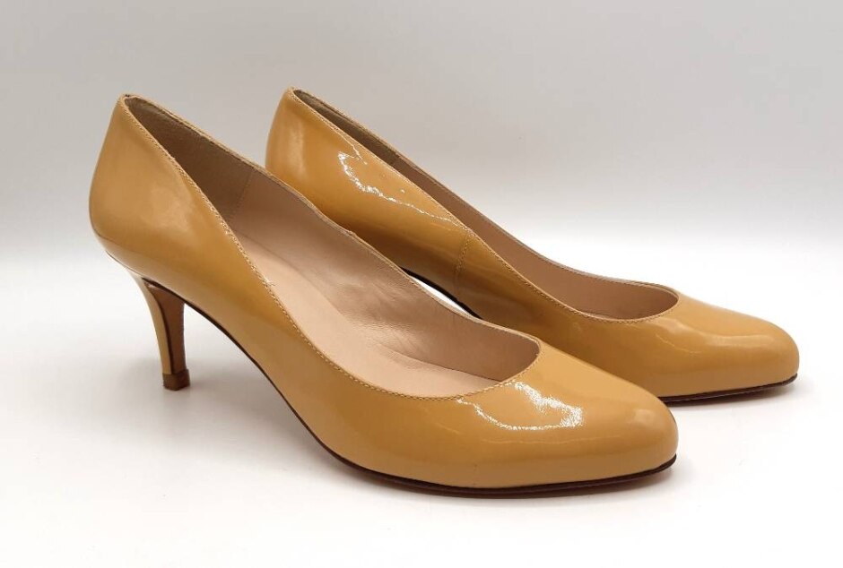 L.k. Bennett Court Shoes Beige Size 5/5.5