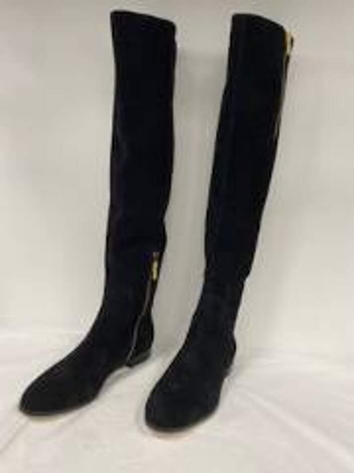 Ava & Aiden - Flat Boots - Size8 - Black Suede