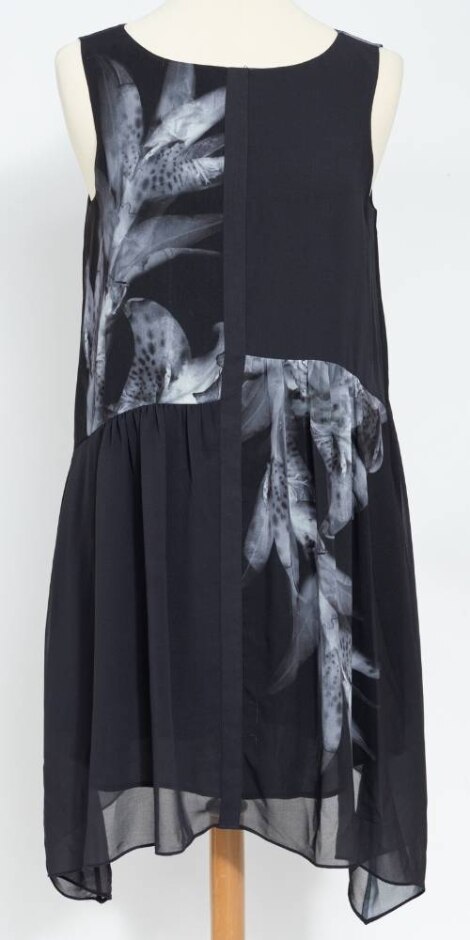 Mint Velvet Trapeze Shape Sleeveless Dress Black Size: 12