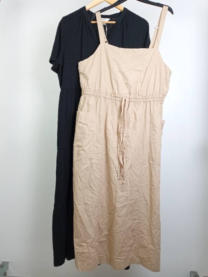 M&s Bundle 2 Cotton Dresses  Black & Buff Size: 18