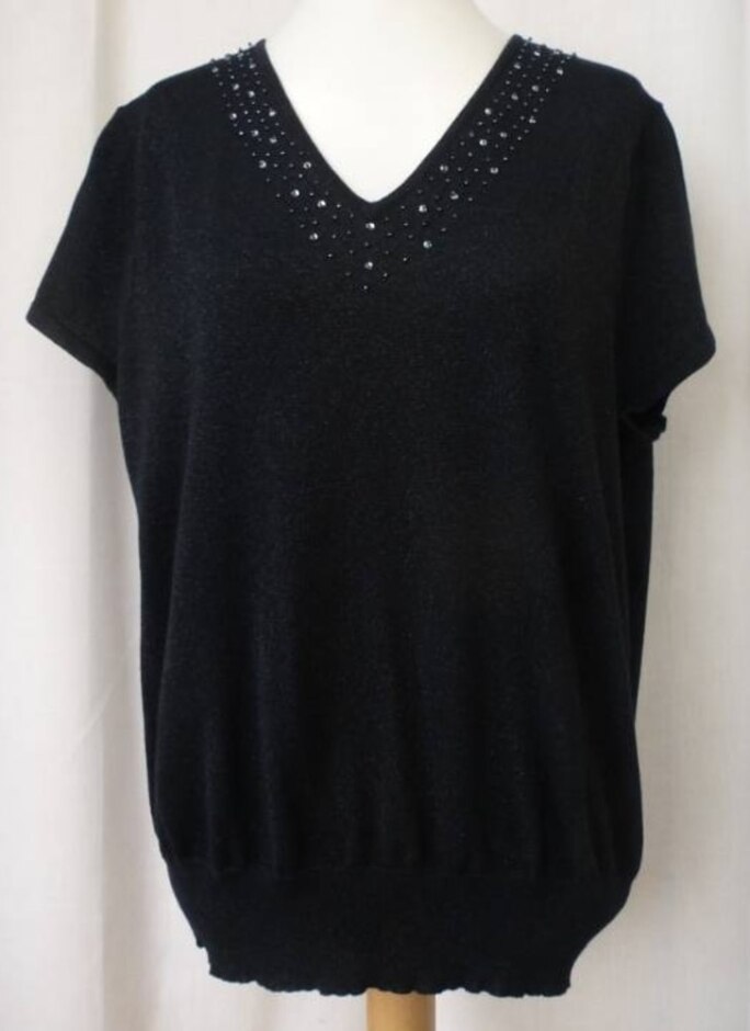 Berkertex Beaded Fine Knit V-neck Jumper Black Size: 20