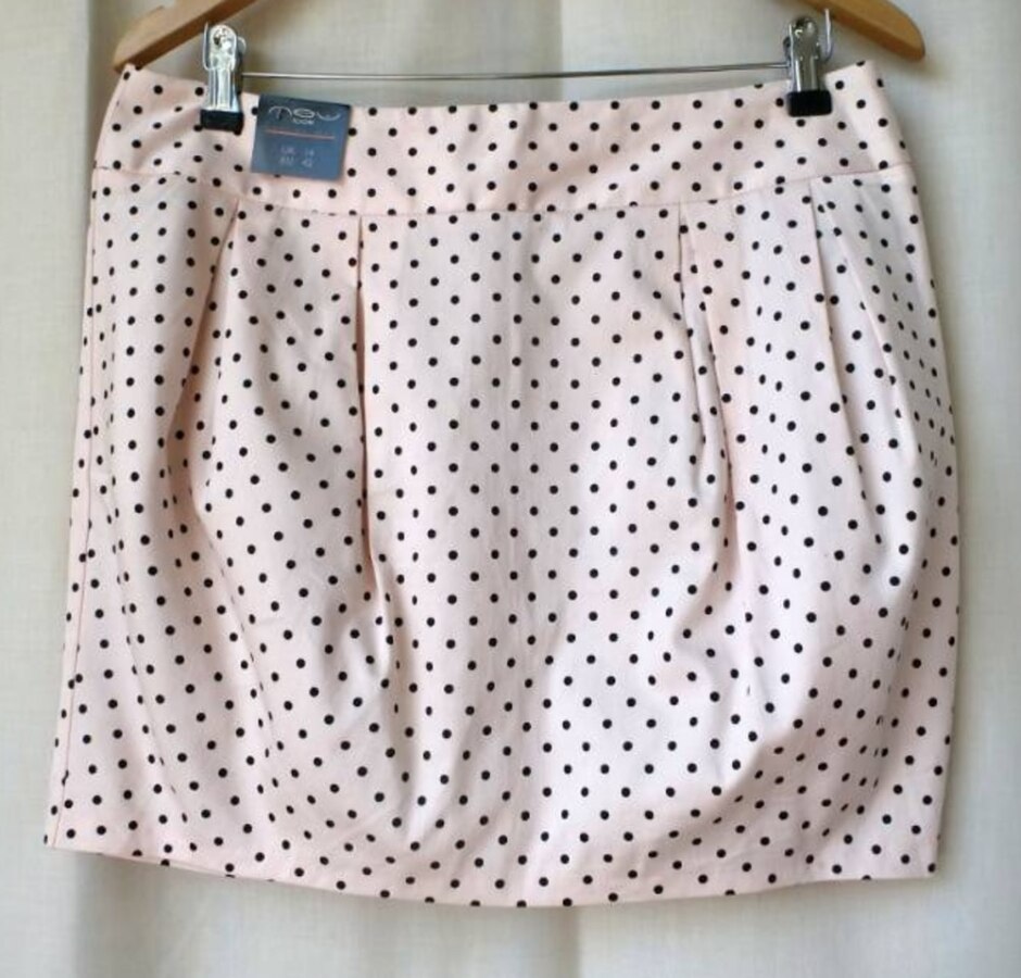 New Look Y2k Flock Polka Dot Mini Skirt Pale Pink Size: 14