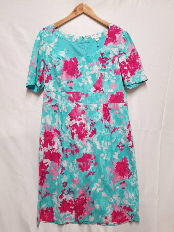 Tina Taylor Short Sleeved Summer Dress Sky Blue/ Pink Size: 16