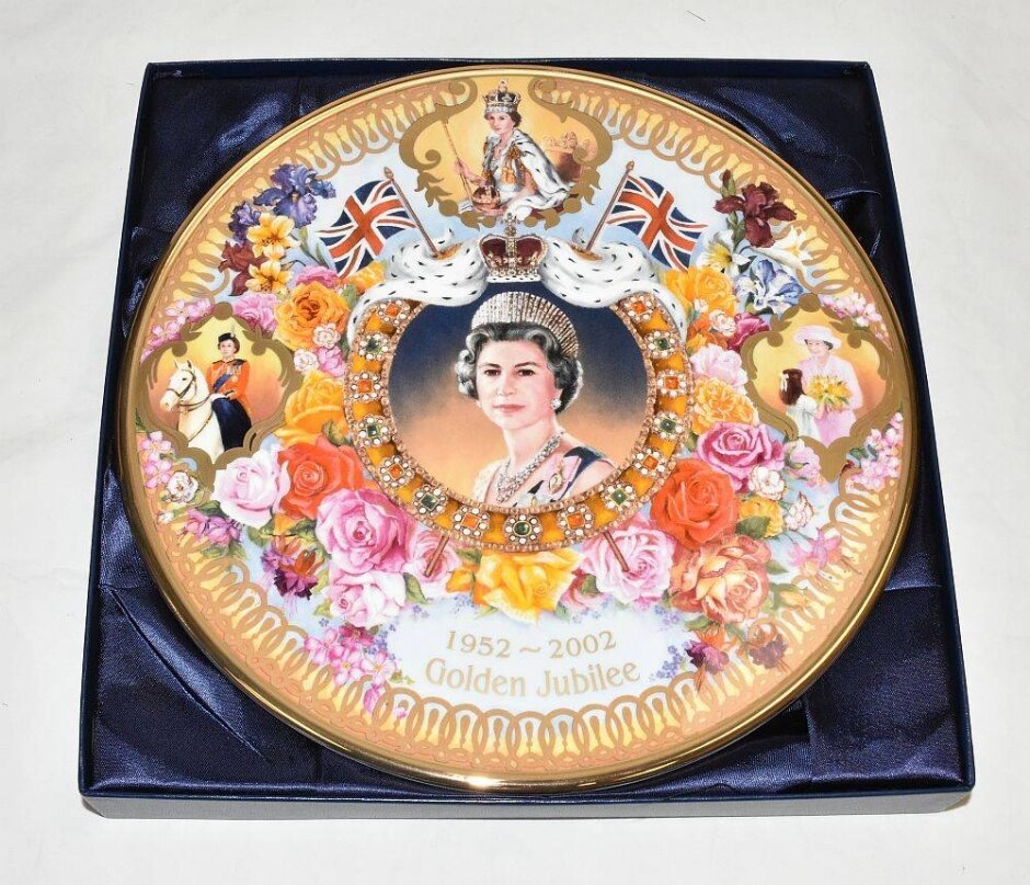 Bradford Exchange Davenport Pottery "long To Reign Over Us" Golden Jubilee Plate