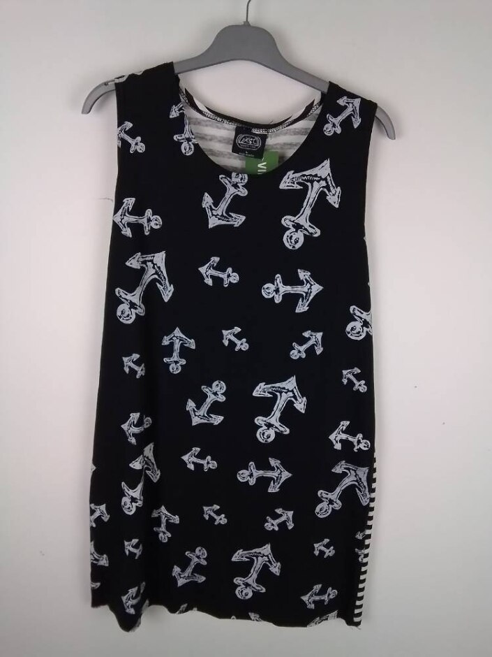 Vintage "exist Sports Line"  Knee Length Monochrome Dress Black & White Size: L