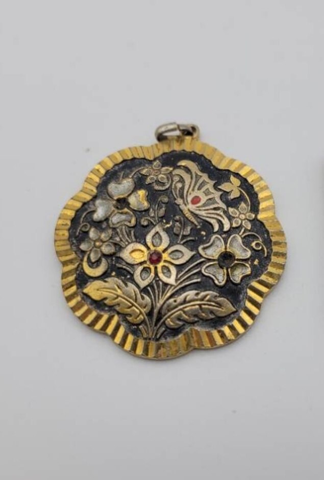 Vintage Spanish Damascene Pendant 24k Gp Renaissance Birds & Flowers Floral