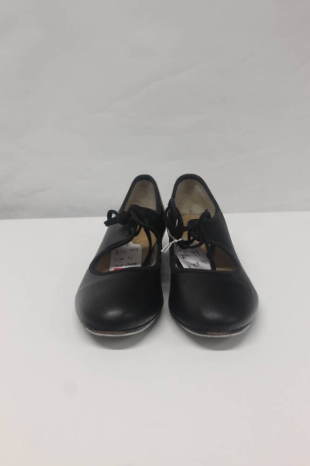 Shirley Tie-up Tap Shoes Size: 4