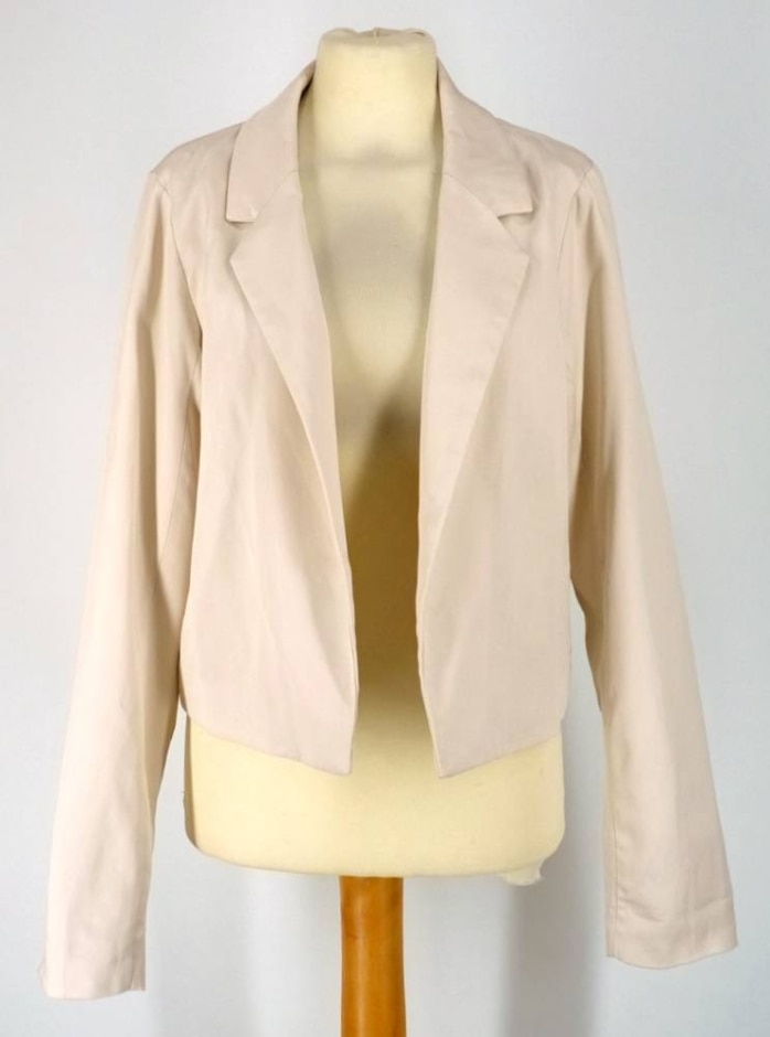 abercrombie & fitch jacket cream size: s