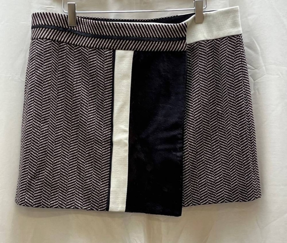 nicole farhi wrap mini skirt brown size: 14