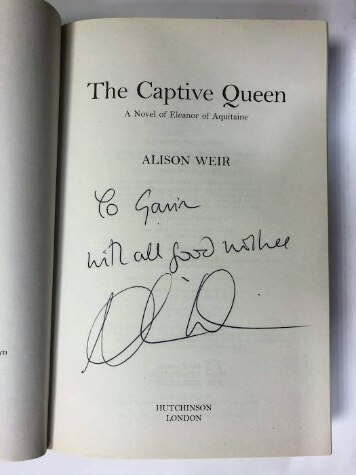 The Captive Queen | Oxfam Shop