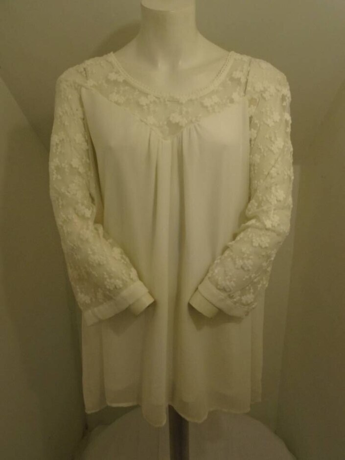 junarose blouse white size: 26